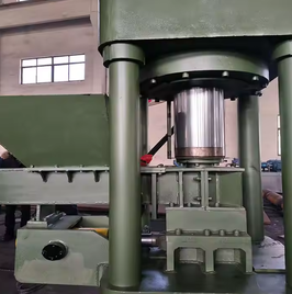 315トン油圧式アルミプレスブリケット成形機